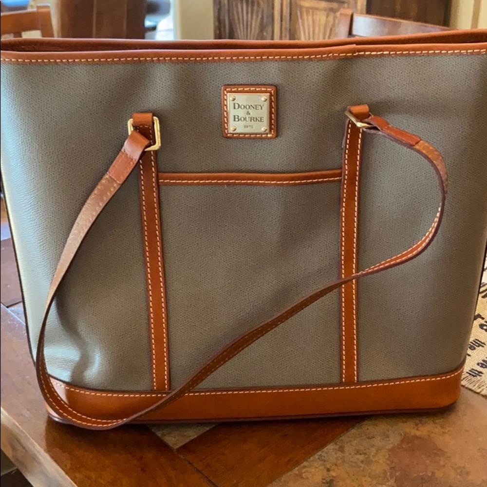 Dooney and Bourke tote